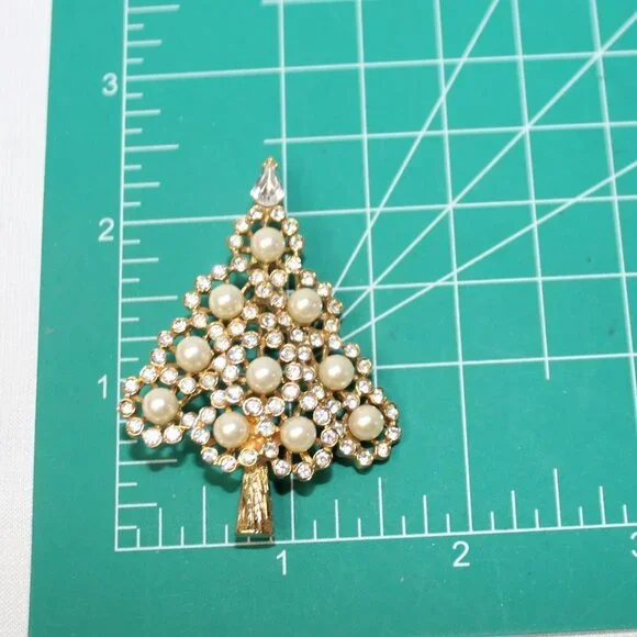 Napier Pearl and Crystal and Golden Christmas Tree Brooch - Picture 5 of 8